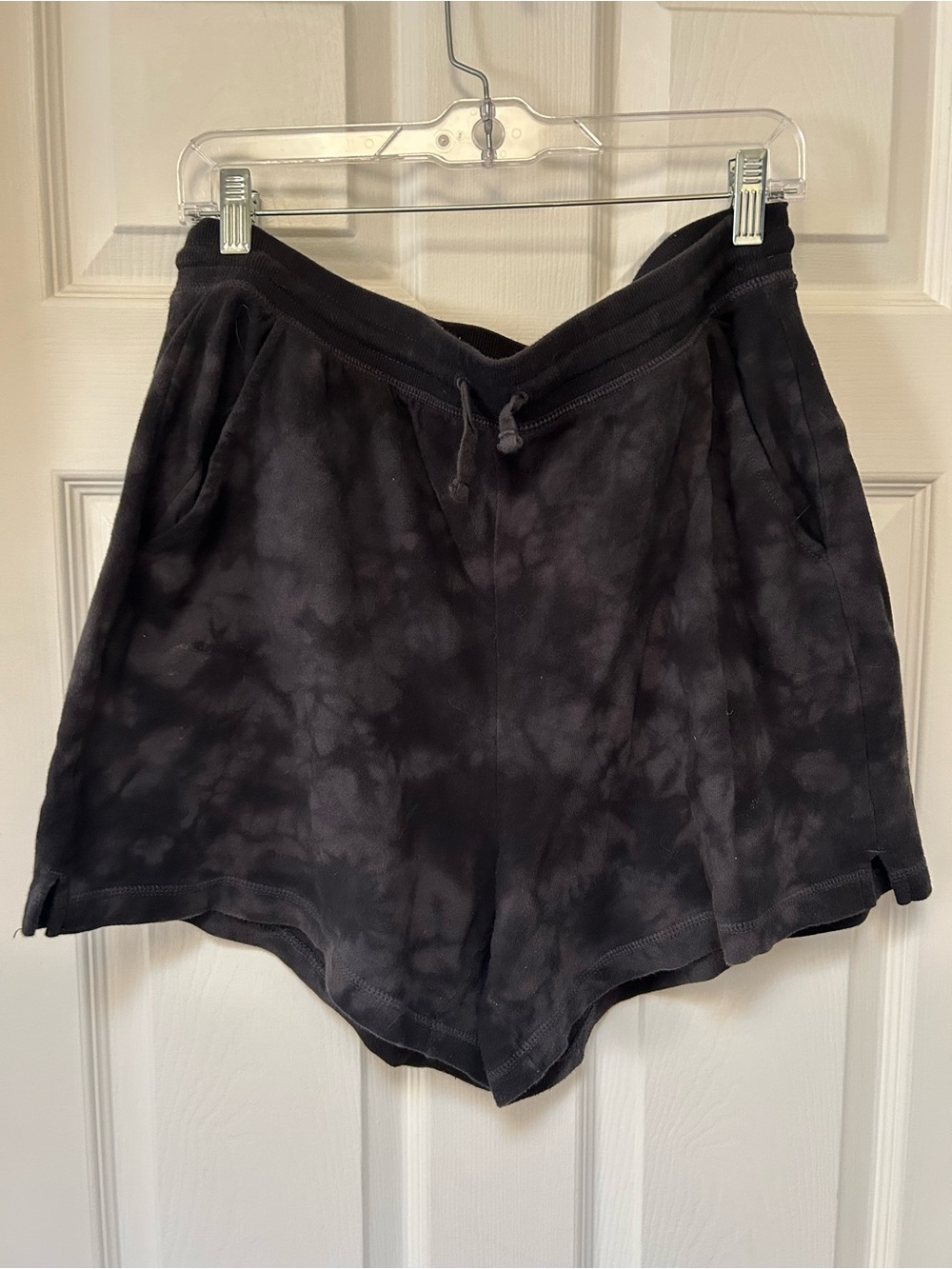 Old Navy Black Tie-Dye Athletic Lounge Shorts